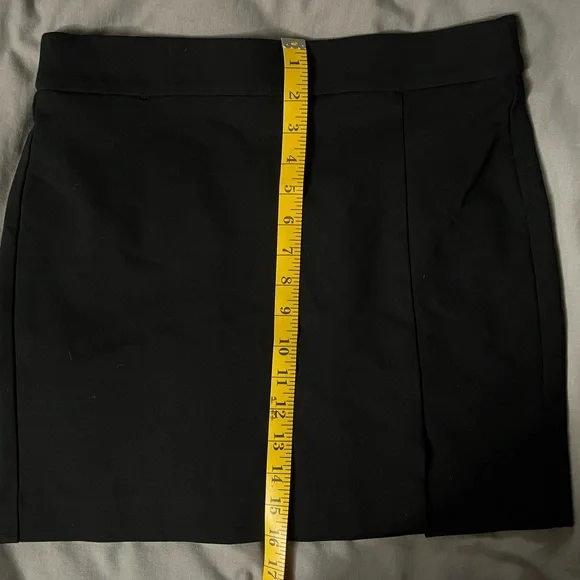 H&M Black Mini Skirt size M - Picture 8 of 10